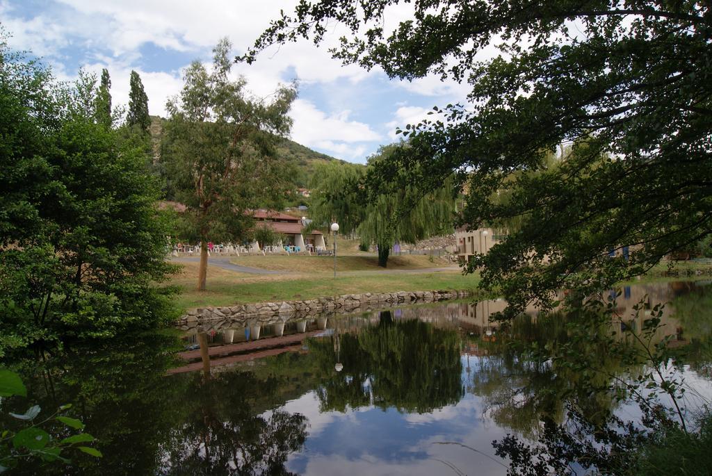 Le Moulin De Sournia Hotel Екстериор снимка